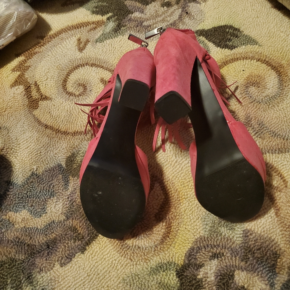 2 pc. Platform Heels - Picture 4 of 5